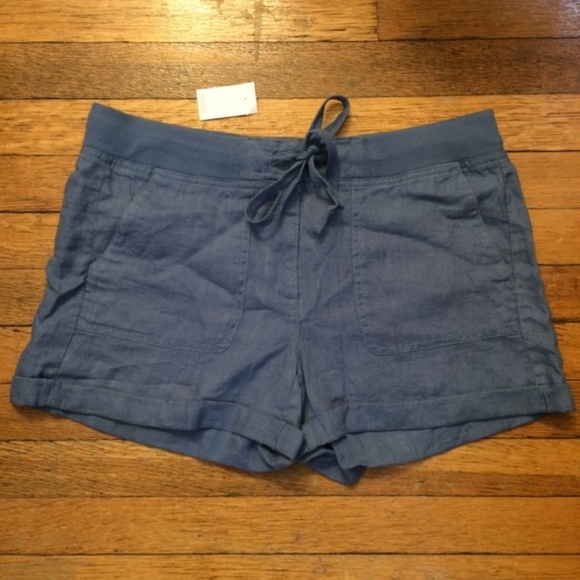 lou and grey linen shorts